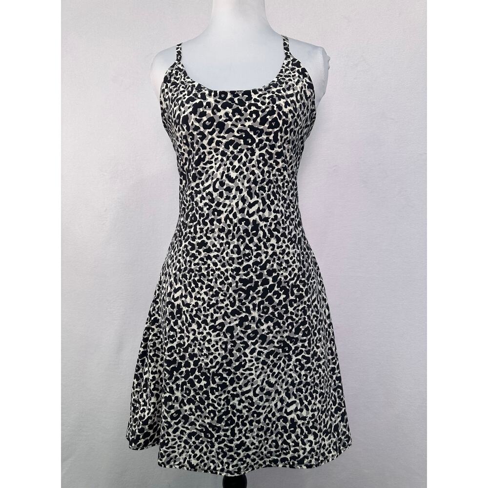 Outdoor Voices The Exercise Dress Snow Leopard Print Built In Shorts Size M - Picture 2 of 11